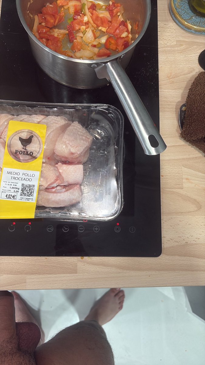 xdrig99's tweet photo. toca hacer cena https://t.co/zVwKJOGfUL