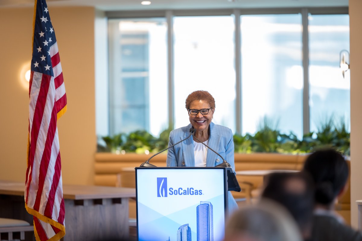 socalgas's tweet photo. A new chapter in nearly 160 years of calling Los Angeles home. 

Today, Mayor Karen Bass, public officials, business and community leaders joined SoCalGas to celebrate our new headquarters at 2CAL in downtown Los Angeles. 

From our earliest days lighting Main Street with gas lamps to serving more than 21 million consumers today, we’re excited to continue building on our history in Los Angeles and strengthening the communities we serve.

Read more: https://t.co/J4OUKuKmkK

@MayorOfLA @KarenBassLA @LAAreaChamber @CCA_DTLA 

Message funded by shareholders