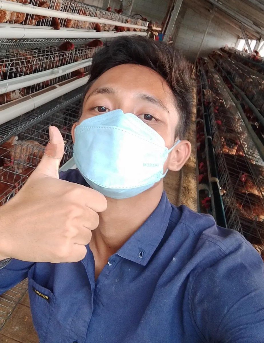 crime13601's tweet photo. Di suruh jadi jendral malah mainan ayam https://t.co/31Y1X8qYOW