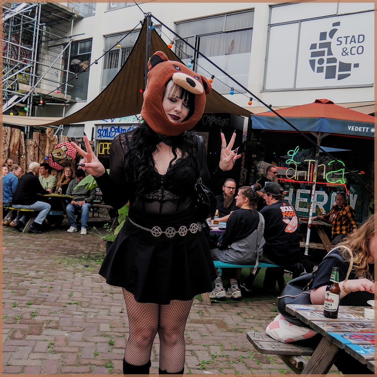 Idiosyncratic01's tweet photo. La Cantina - Vestdijk 39, Eindhoven

Mexican Food, Drinks, Snacks &amp; Radio
Good Food ♫ Good Vibes

La Cantina is host to X-ehv Radio (https://t.co/IgsMdnVPcN): the Eindhoven based independent (internet) radio station and the (underground) place 2 B! 📻 https://t.co/i5FzGnIq0P