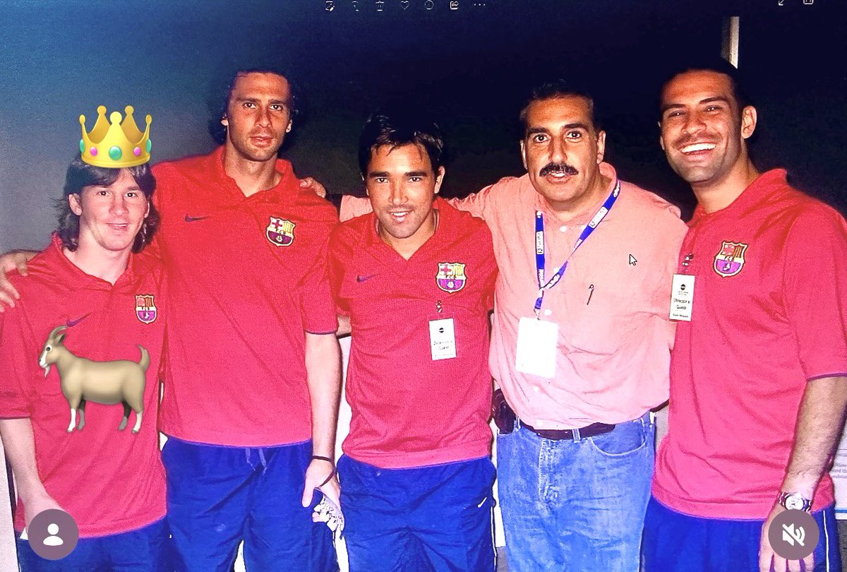 FernandoFiore's tweet photo. Hoy se retira de la @AFA_seleccion el #1.
En el 2006 el @fcbarcelona visitó la @nasa en #houston y tuve la gran suerte de que me sacaran ésta foto ( #messi 
@julianobelletti @deco_official yo y @RafaMarquezMX (ahora DT de @miseleccionmx )
Decía #gardel que “20 AÑOS NO ES NADA” https://t.co/3XBmkmiLKs