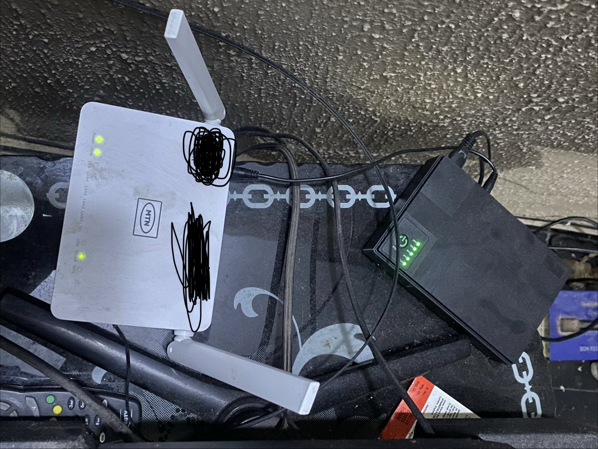nnocentblaq's tweet photo. @MTN WHY????
Sweet Gig of 3k$ you just had to take out the internet!
FibreX, Cellular Data nothing!! https://t.co/3WWa22Iknk