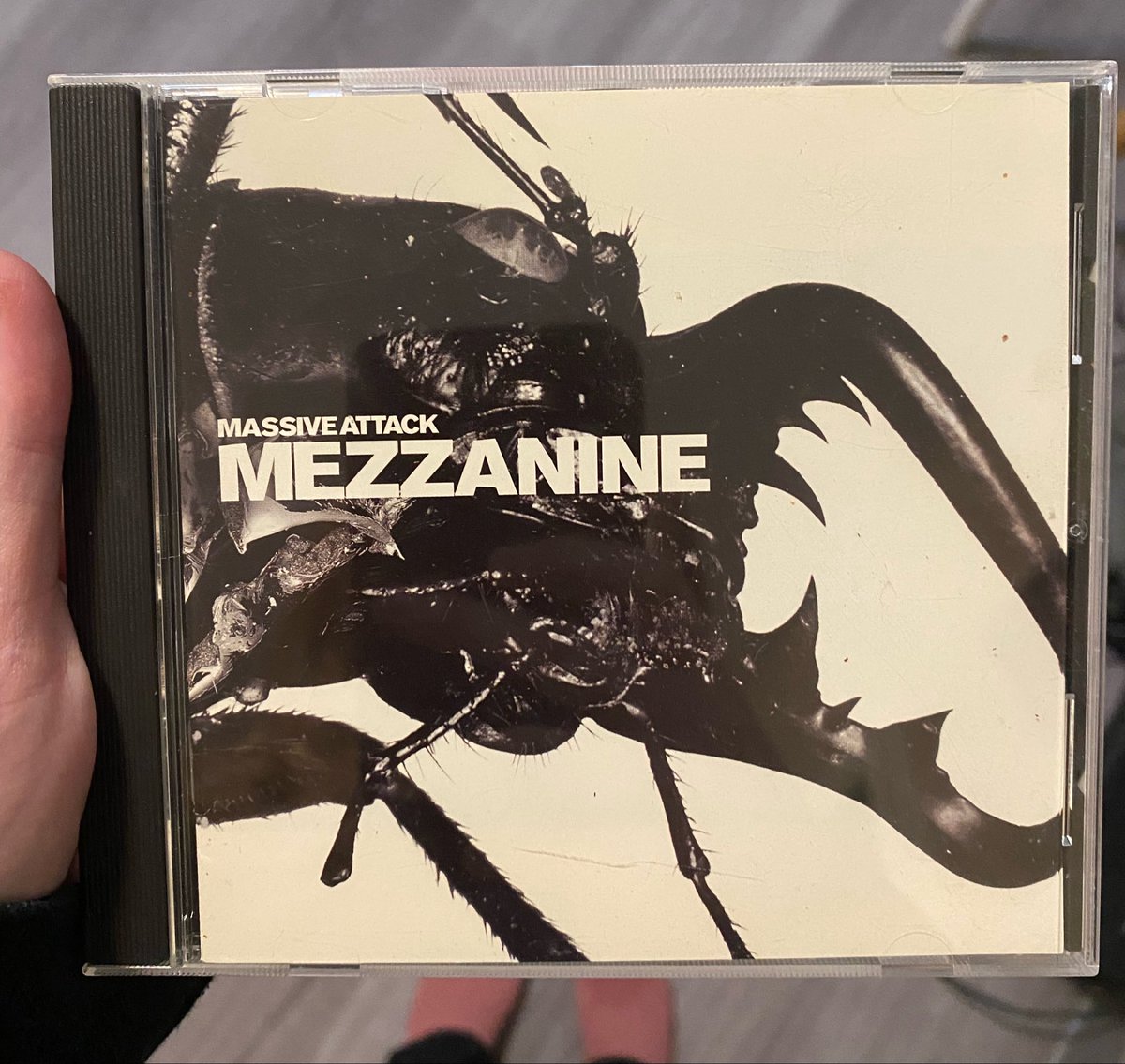 stera_era's tweet photo. My cd has finally come in the mail. Who here likes massive attack lmk 👀 https://t.co/KkURBCT2fF