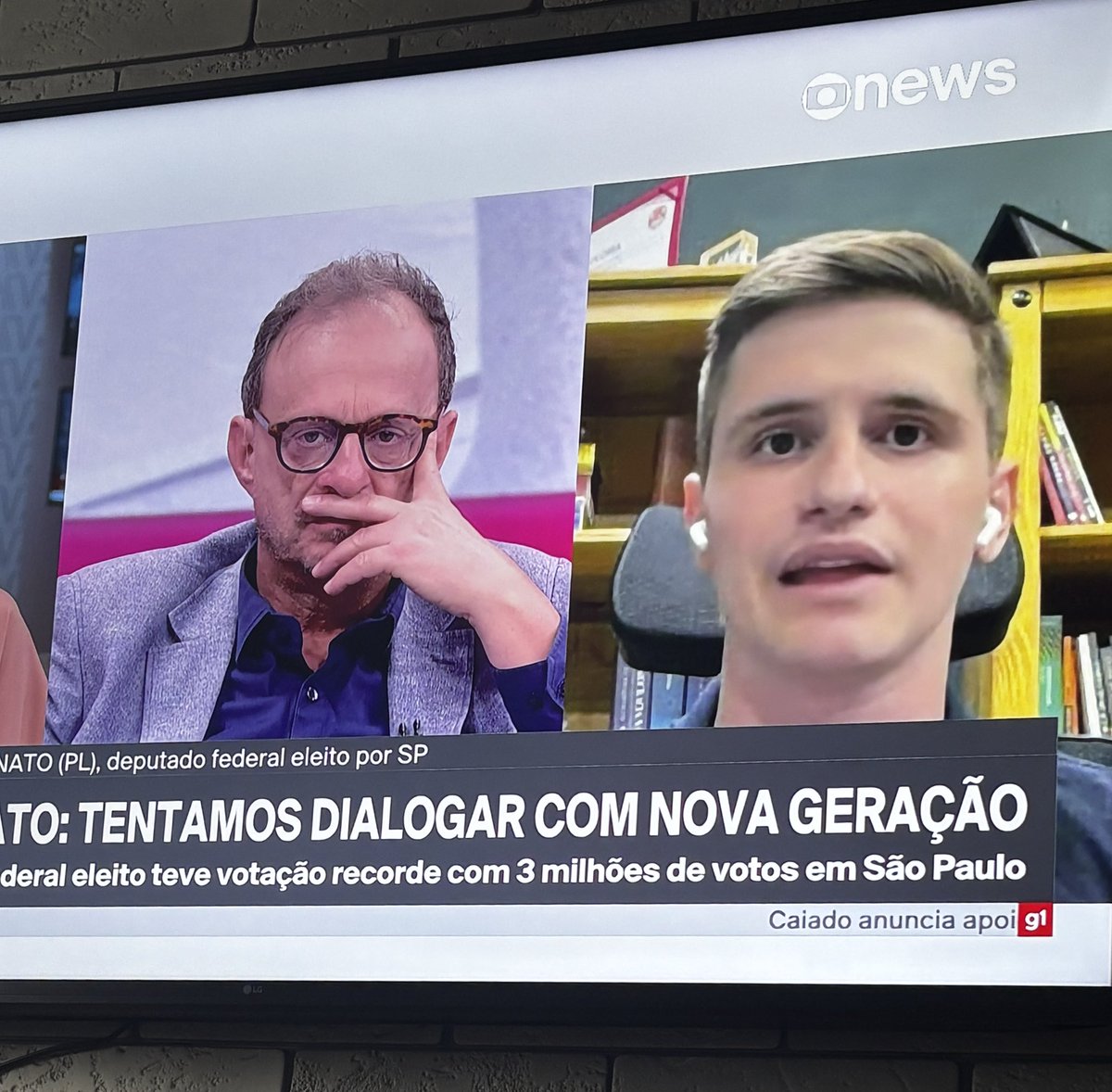 iammmarial's tweet photo. Eu to só Octavio Guedes, sem qualquer vontade de falar com esse desserviço da política brasileira #GloboNewsMais #GloboNews https://t.co/8rQE6gOfDX