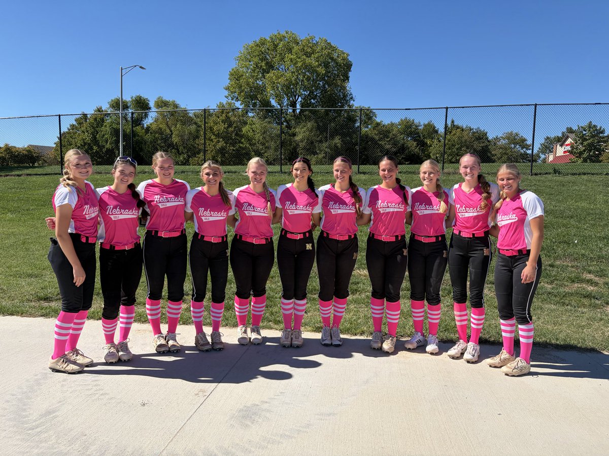 NEGold319's tweet photo. What a weekend for these girls at the @TopGunEvents Showcase in KC! 🥎🔥
They battled their way to a Top 3 finish, going 4-2 against some outstanding competition.
These athletes are building serious momentum and making their presence known! 💪🔥
👀 Coaches — keep an eye on this group. The best is still ahead! @NebraskaGold @tagupSoftball @LineDsoftball