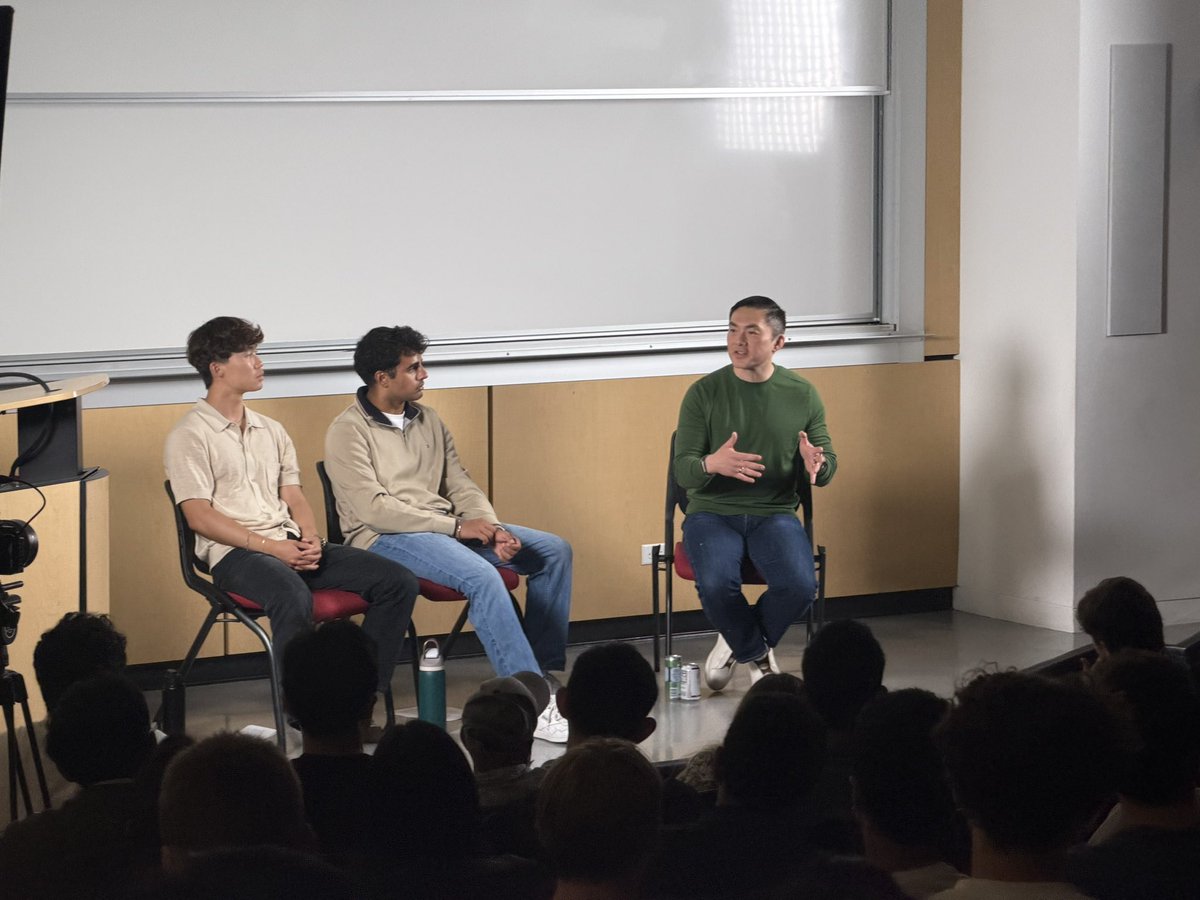 lj_ships's tweet photo. Got to chat with @Alfred_Lin today after the talk about robotics evaluation.
Really grateful for his time and perspective, especially on the qualities of a good founder. https://t.co/biCH00BTX9