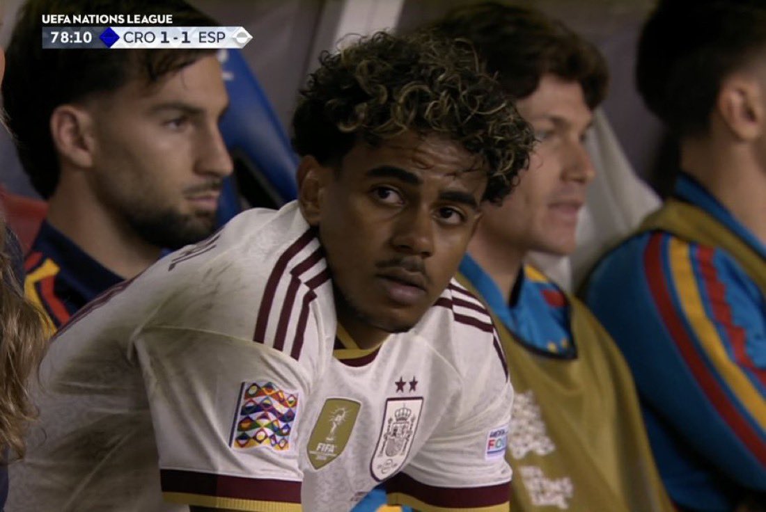 john322226's tweet photo. While France coach need Olise to help win their game, Spain coach need Yamal to sit on the bench 😂😂 https://t.co/XYASKSEx6D