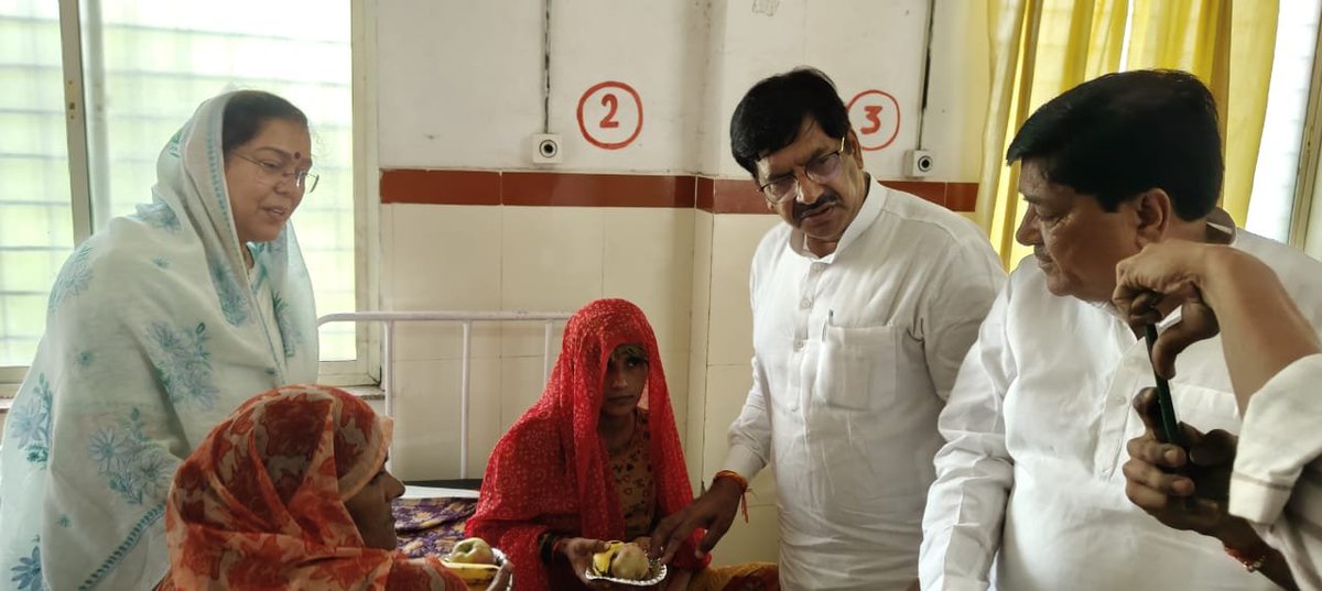 mla_pradeep's tweet photo. सिविल अस्पताल सेवढ़ा में सेवा पखवाड़ा के तहत स्वास्थ्य शिविर संपन्न https://t.co/oE6yhEAcxG