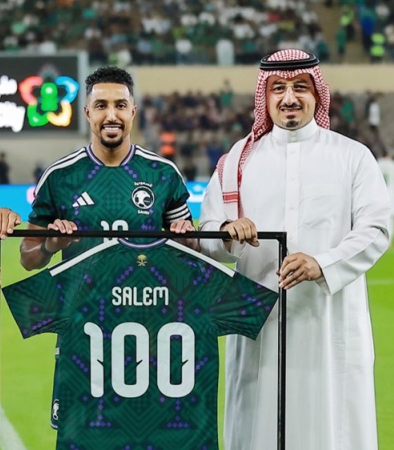 htttm4's tweet photo. غابا عن المنتخب فحقق المنتخب بطولة بعد غياب طويل الحمدالله https://t.co/tgXuObqEUe