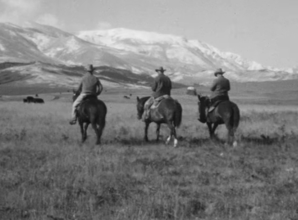 elisabethgfoley's tweet photo. The Montana Historical society has a playlist on YouTube featuring almost an hour of home movie footage taken on and around a Montana ranch *in the 1920s.* Absolutely amazing. https://t.co/C8kq9Xp9Mj #westernwednesday #americanwest #montana https://t.co/CZgWylr76c