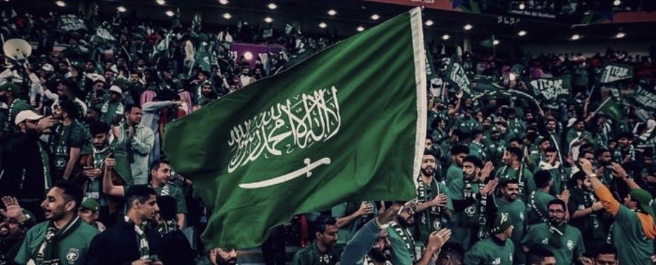 drRory29's tweet photo. أعـظم منتخب وأعـظم جمهور وأعـظم وطـن 💚 https://t.co/gKlxeqd3j5