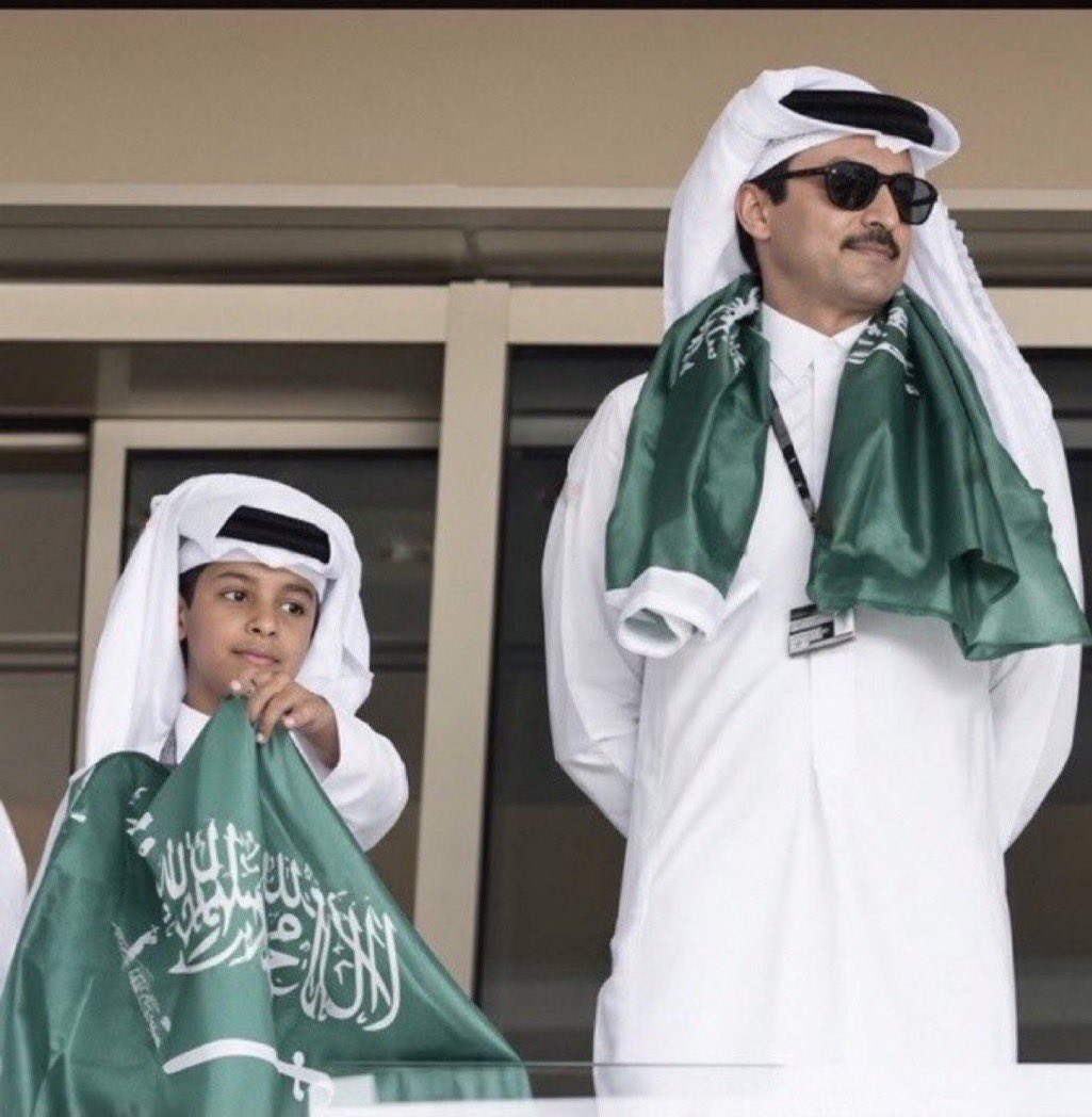 Voice_Qa's tweet photo. 🇸🇦❤️🇶🇦
مبرووك للاشقاء في #السعودية ❤️ #خليجي٢٧ https://t.co/ZGed2L0yPy