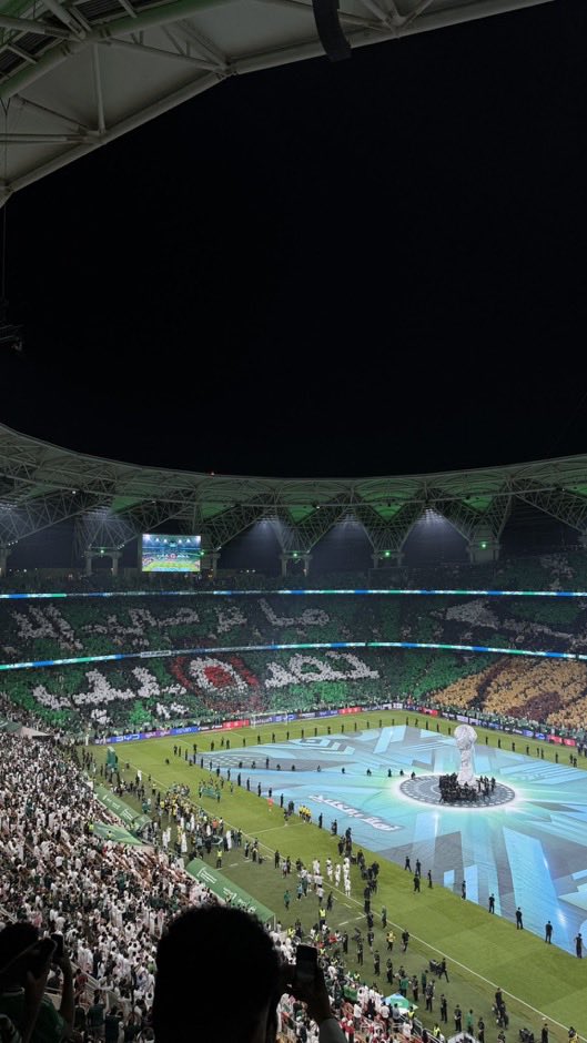 toot_929's tweet photo. مبرووووووك 🇸🇦🏆😍

#كاس_خليجي_��٧ https://t.co/F8lziWXmij