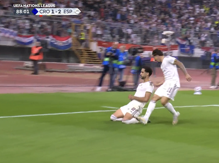 TouchlineX's tweet photo. 2-1 Spain.

GOOOOOOOOOOOOOOOOLLLLLLLLL MERINO AGAIN !!!!!!!!!!!!!!!!!!!!!!!!!!!!!! MERINO HAS WON IT FOR SPAIN IN THE END !!!!!!!!!!!!!!!!!!!!!!!!!!!!!!!! IN THE END THERE IS NO STOPPING THIS TEAM !!!!!!!!!!!!!!!!!!!!!!! SPAIN ARE LEADING !!!!!!!!!!!!! 🔥🔥🔥🔥🇪🇸🇪🇸🇪🇸🇪🇸 https://t.co/CkmBHzDxpR