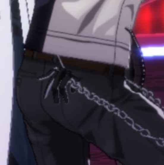 hypmicfunfacts's tweet photo. Hitoya keeps a pair of gloves in his back pocket (on the same side as his belt chain)! You can see them slightly in his movie sprite and a few card artworks, and if you watch the stage plays you’ll be able to see them more clearly! https://t.co/j9HZSHLy5O