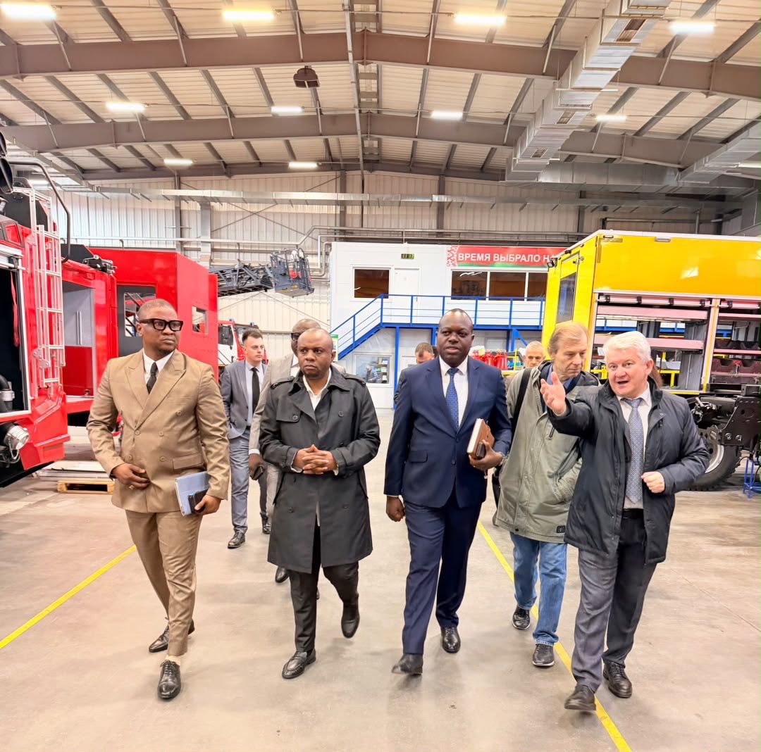 didiNtb2310's tweet photo. 🇨🇩🇧🇾 TRANSCO poursuit sa mission en Biélorussie

Après les premières séances de travail, la délégation de TRANSCO, conduite par son Directeur Général,  (@CKilubu), a poursuivi ce mercredi sa mission avec plusieurs réunions techniques et visites de sites spécialisés. https://t.co/AhhC2jZgju