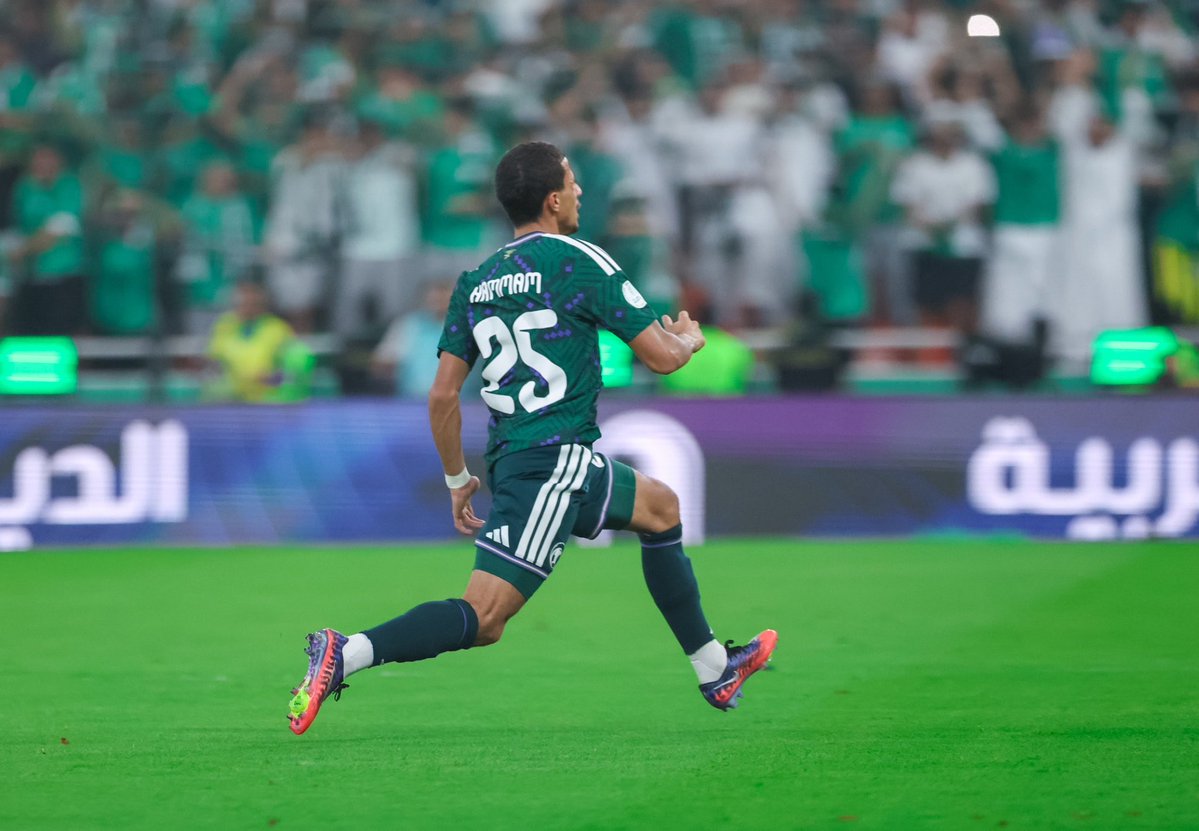 emadalsaigh's tweet photo. نجم المنتخب السعودي ونادي الشباب الكابتن همام الهمامي الأفضل في خليجي 27 https://t.co/ejCQghshi9