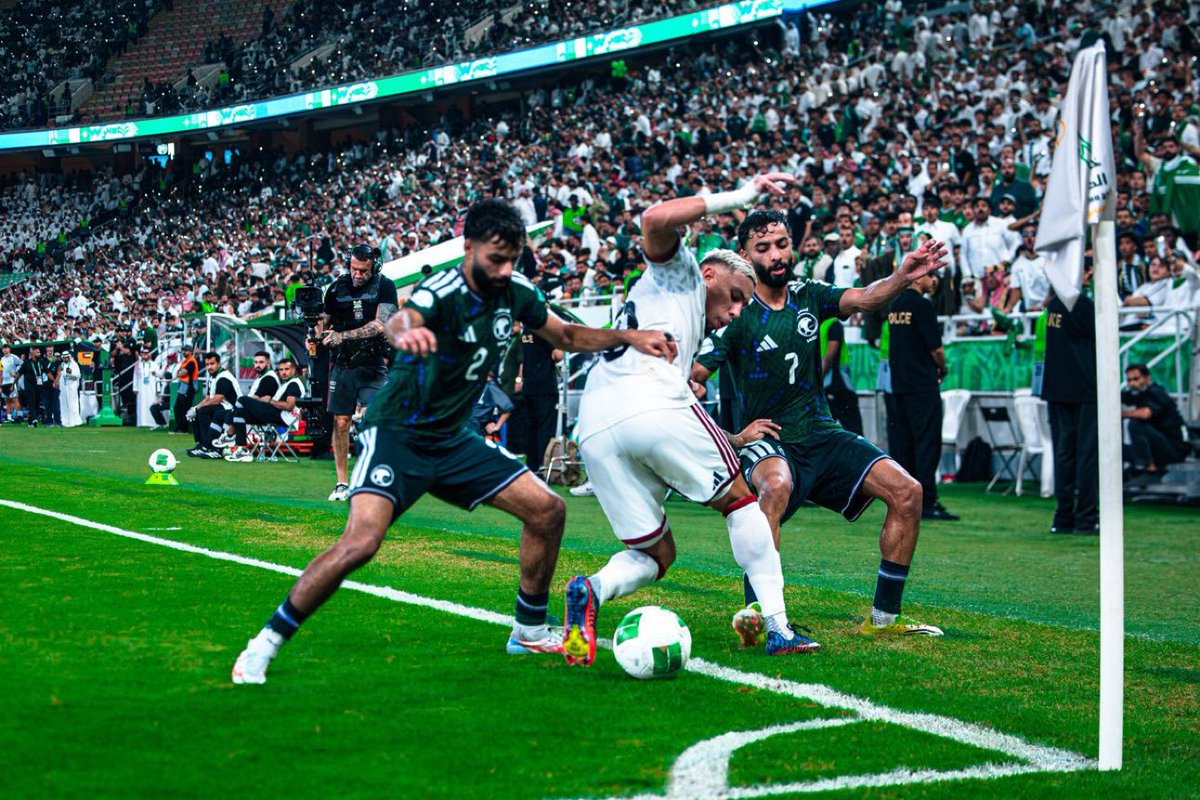 Nawaf_STATS's tweet photo. التوأم حشروه🐐 https://t.co/SvfRHbXT2B