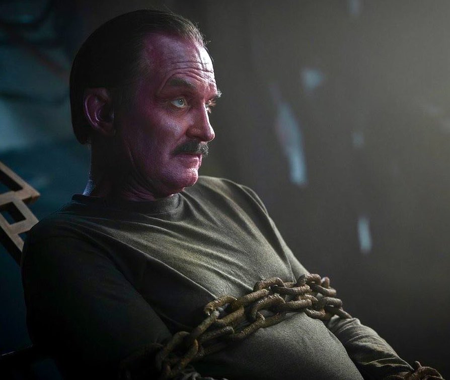 alexandrasink's tweet photo. Sinestro's beer belly is frying me 😭 https://t.co/sPEgfZ7lmV