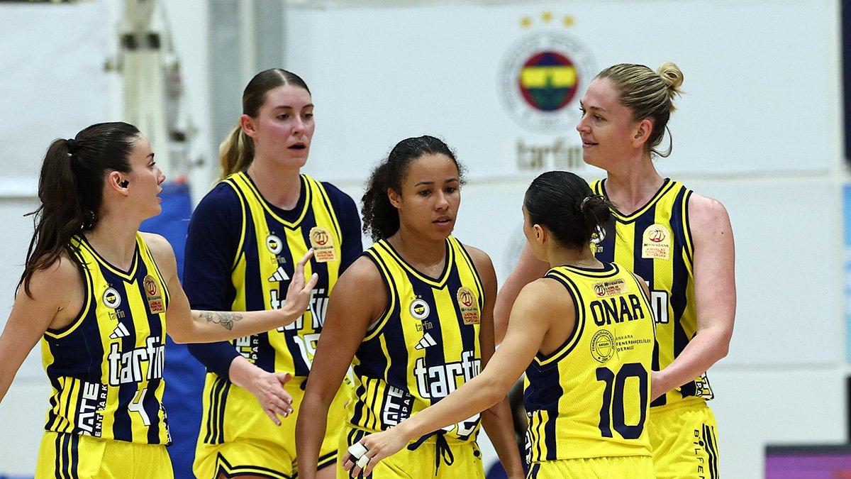souvess's tweet photo. 🏀 MAÇ GÜNÜ
🏆 FIBA KADINLAR SÜPER KUPASI 

ÇBK Mersin 🆚 Fenerbahçe Tarfin 

🕢 19.30
📍 Servet Tazegül Spor Salonu
📺 TRT Spor

#PotanınKraliçeleri https://t.co/bFS316B91N