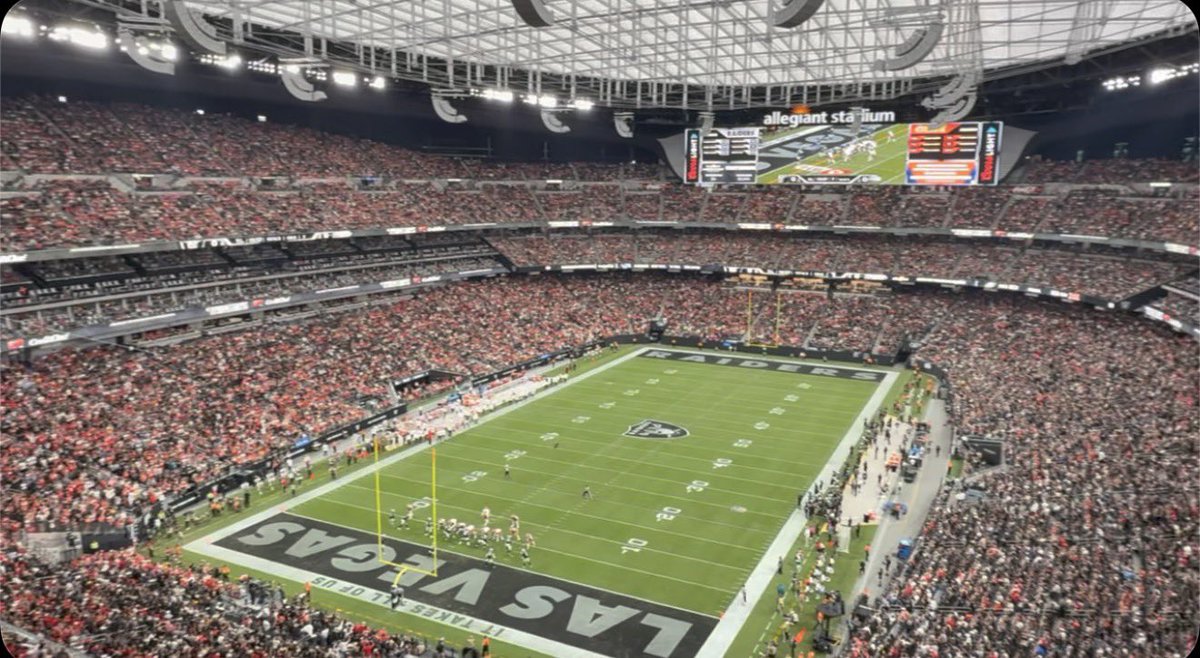 mickakers's tweet photo. Sunday’s Chiefs-Raiders game at Allegiant Stadium was the most-watched Week 4 game ever on any network with 28.448 million viewers, according to CBS. #vegas #raiders #raidernation #chiefskingdom https://t.co/V3UWWnQd05