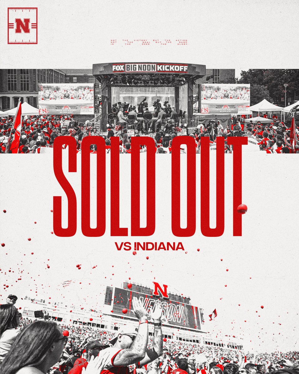 HuskerFootball's tweet photo. Packed house. 🎈 https://t.co/iuRd1u7nSy