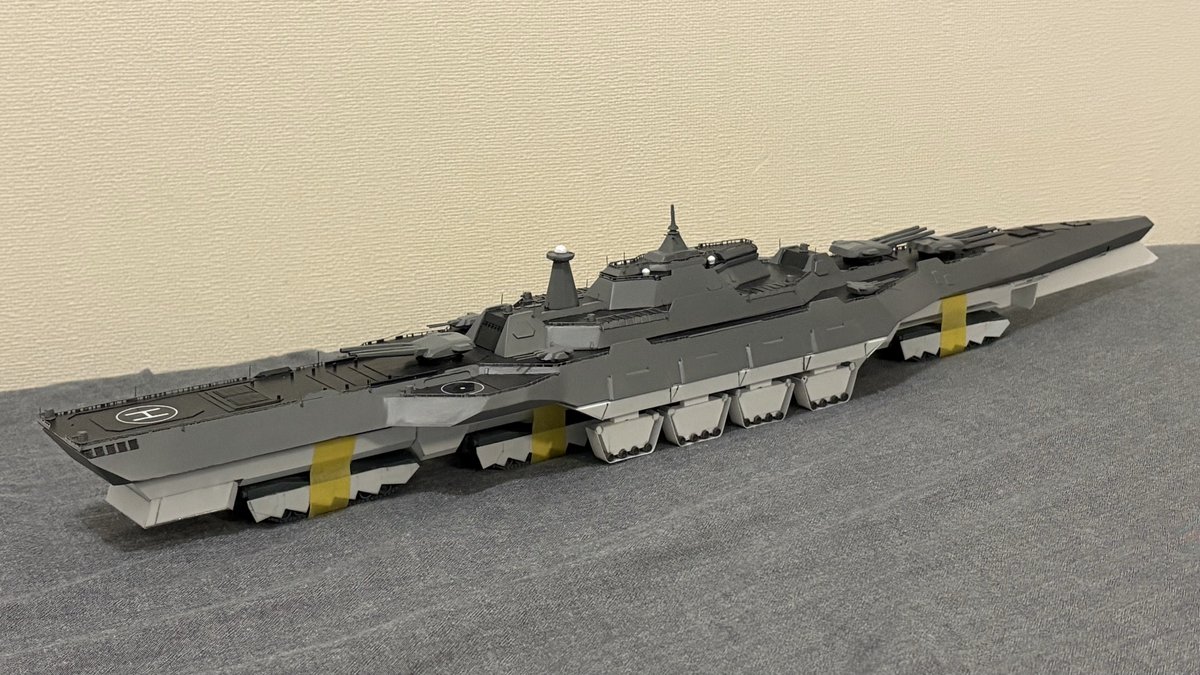 He10012's tweet photo. 1/700 ターパン級陸上戦艦1番艦「ザンザス」
副履帯を装着しました。

#ACECOMBAT8
#ACE8
#エースコンバット8 https://t.co/ZqXzSD1zLN