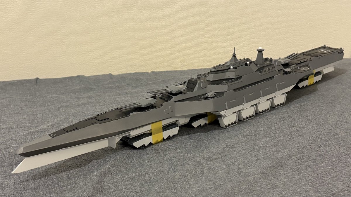 He10012's tweet photo. 1/700 ターパン級陸上戦艦1番艦「ザンザス」
副履帯を装着しました。

#ACECOMBAT8
#ACE8
#エースコンバット8 https://t.co/ZqXzSD1zLN