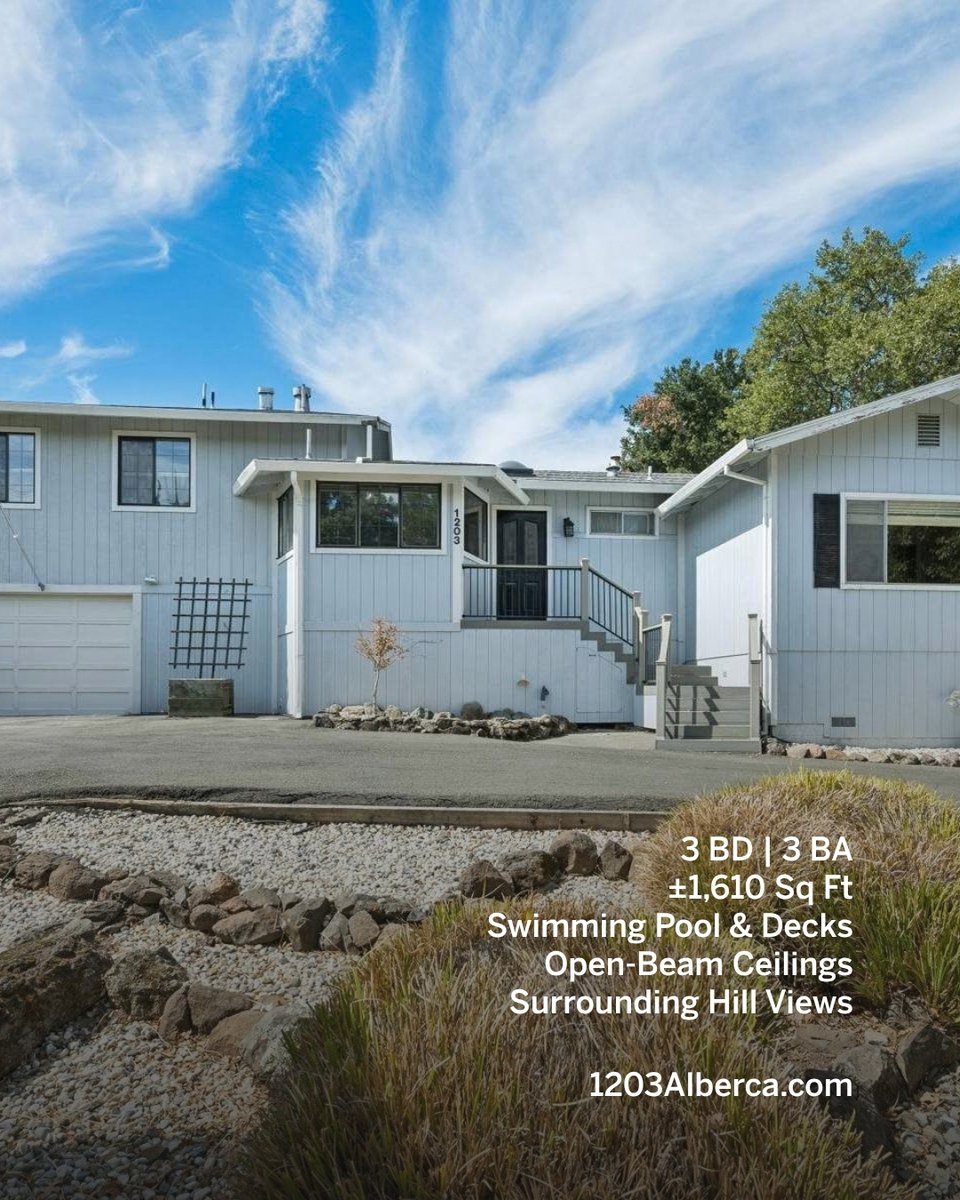SIRWineCountry's tweet photo. Just a few miles from Sonoma's historic Plaza, this three-bedroom residence offers privacy and spacious grounds. A swimming pool and decks are complemented by surrounding hill views.
https://t.co/Baqm3qNNdp https://t.co/z8hAR28Hql
