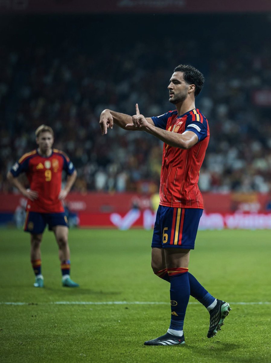FabrizioRomano's tweet photo. Ⓜ️🇪🇸 Brace tonight and three goals in last two games for Mikel Merino representing Spain.

Once again, decisive for his country. ⛳️ https://t.co/ZkS1jluRr0