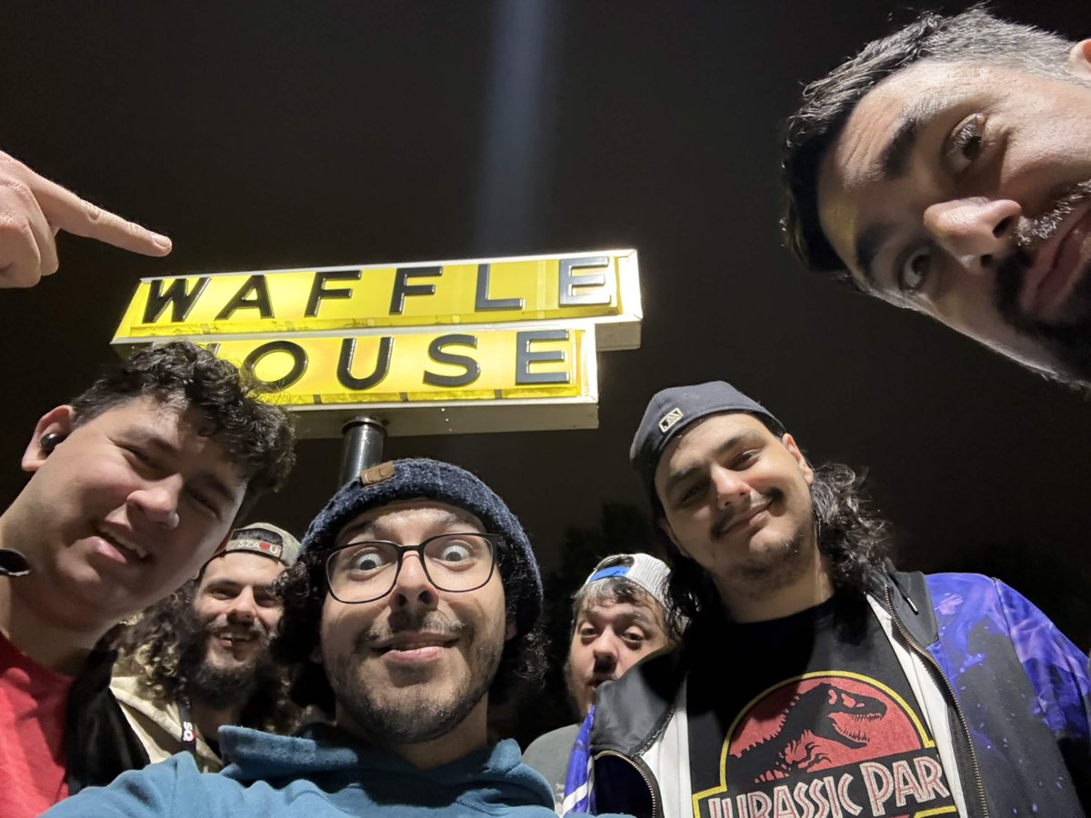 NuclearTaco2042's tweet photo. Forgot to post this yesterday, I had an awesome time this weekend during SQXL! The experience of the event was great and I got to hang out with so many people both old and new to me lol
Idk if I'll be able to come back next year yet but I hope SQXL remains a staple of the NCFGC. https://t.co/RIA7mTAIio