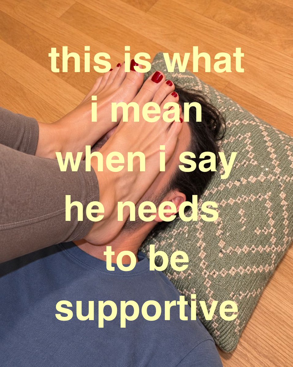 FeetFinder's tweet photo. bare minimum https://t.co/g2tpqwwG0T