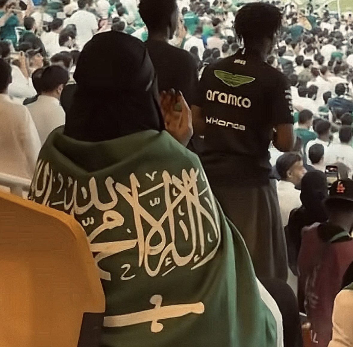 theaeij's tweet photo. سعودي دايم مايميييل يدعس على نار وفتيل https://t.co/BQTu2HVJZT