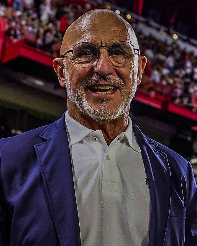 eurofootcom's tweet photo. 🚨🇪🇸 𝐎𝐅𝐅𝐈𝐂𝐈𝐀𝐋 | Spain have won 11 matches in a row! 📊✨

✅ 4-0 win vs Saudi Arabia
✅ 1-0 win vs Uruguay
✅ 3-0 win vs Austria
✅ 1-0 win vs Portugal
✅ 2-1 win vs Belgium 
✅ 2-0 win vs France
✅ 1-0 win vs Argentina (🏆)
✅ 3-2 win vs England
✅ 4-1 win vs Croatia
✅ 3-1 win vs Czechia
✅ 2-1 win vs Croatia

Overall, Spain are undefeated in 42 matches. It's the longest unbeaten run in international football HISTORY.