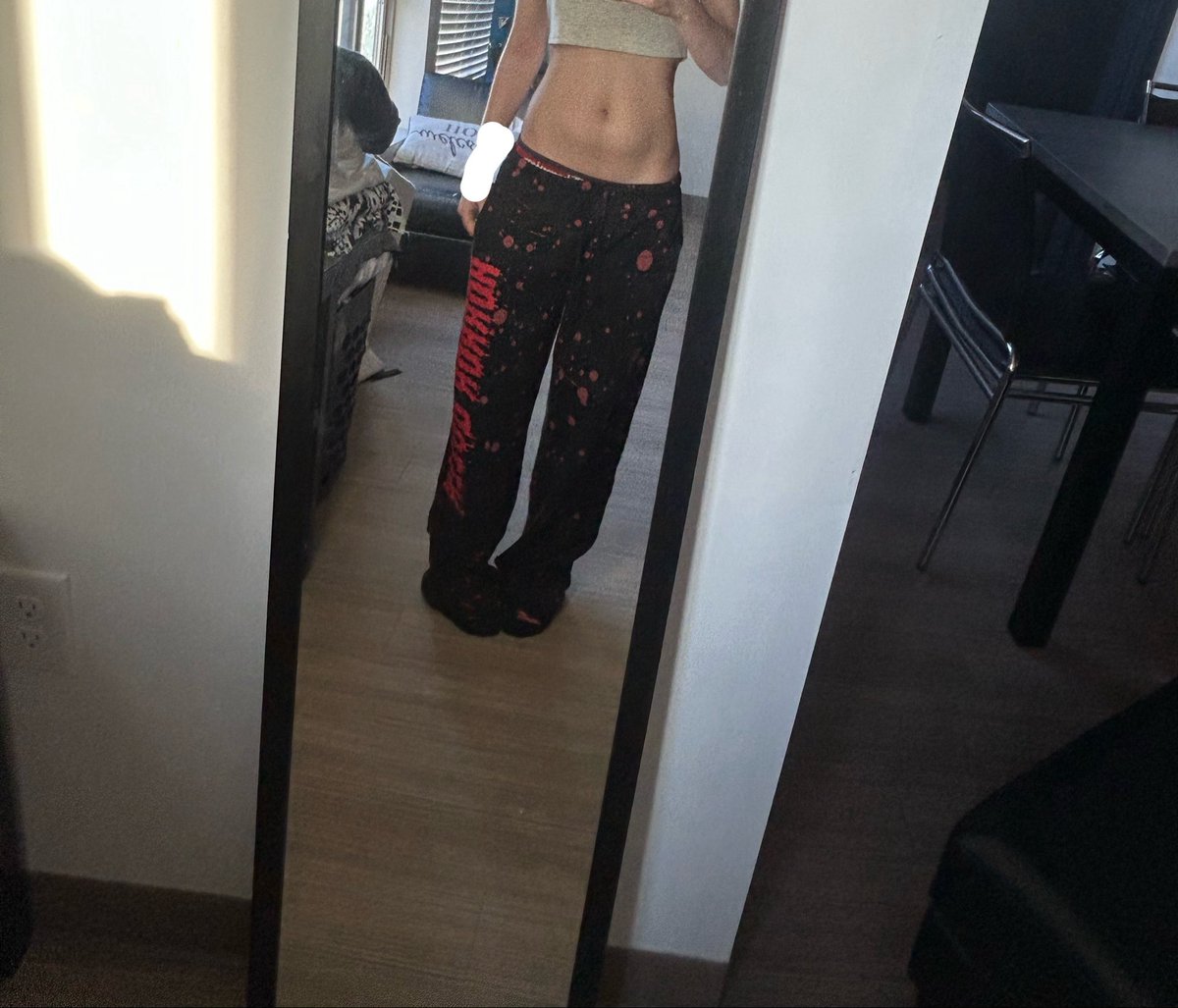tinyforg's tweet photo. body check haven’t posted one in forever don’t say anything mean i’ll cry https://t.co/iJYzGPMYpb