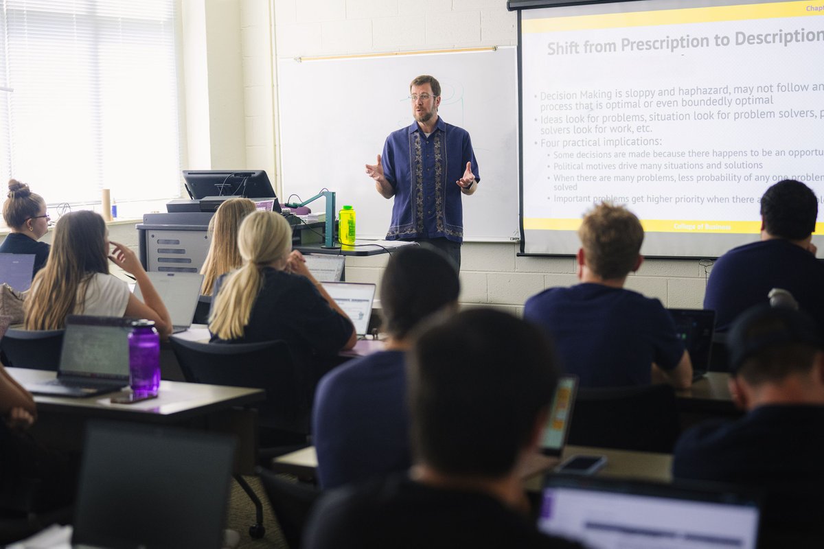 tennesseetech's tweet photo. Students in a Tech organizational leadership course are learning that leadership is about more than managing people or turning a profit. They are applying classroom lessons by planning and carrying out fundraising events for charitable causes.

Read more: https://t.co/9peEhpUwGN https://t.co/rjBFAKf37A
