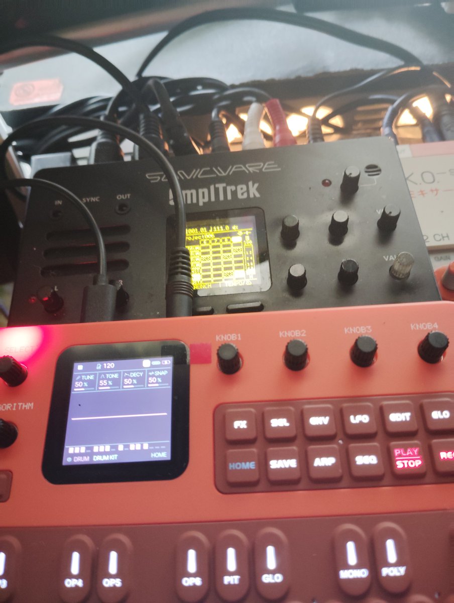 3O2's tweet photo. #mwavefm1
#SmplTrek
この…2つてさァ…
同じ型の液晶モジュール使ってない?!
兄妹…ハチワレとちいかわみたいだねッ https://t.co/khVFFKq0K7