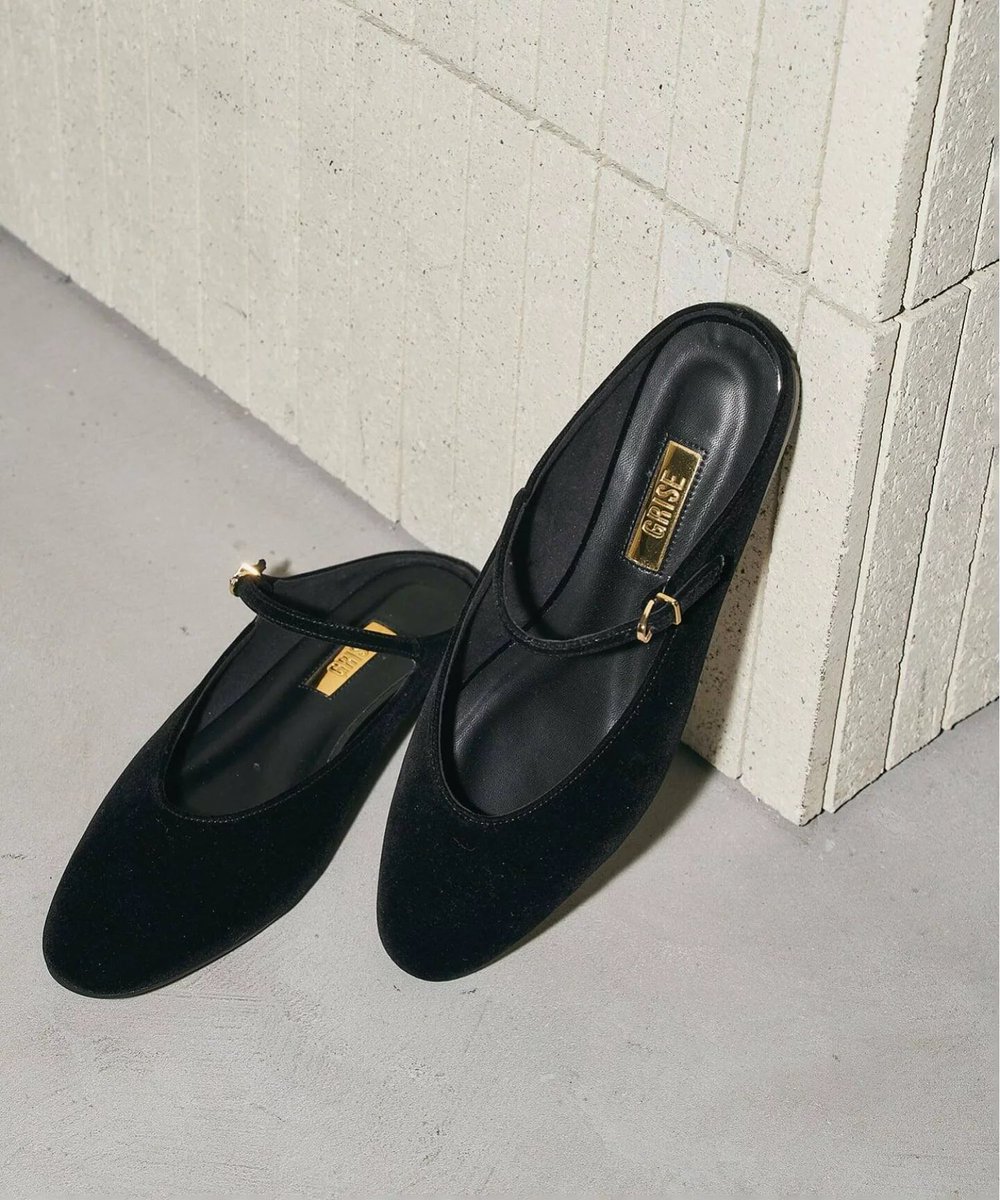 uyuuuu40's tweet photo. メリージェーンって履くのに時間かかるから、ママにはハードル高い....
でも、これならサッと履けて、かわいい🩷 https://t.co/WFhBwy5r2n