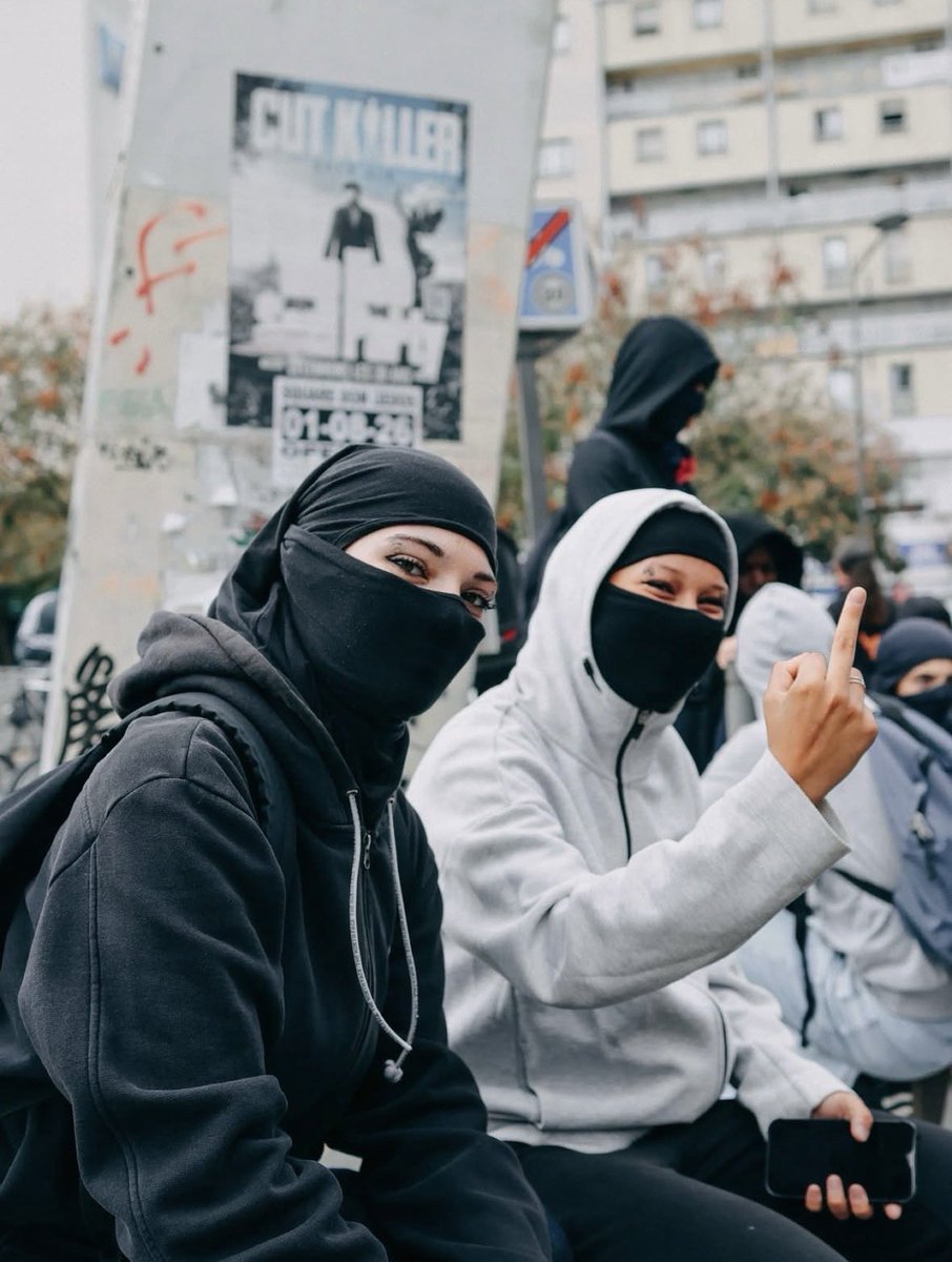illwilleditions's tweet photo. Scenes from a youth in rebellion, France 2026 https://t.co/jRZjOurO5F