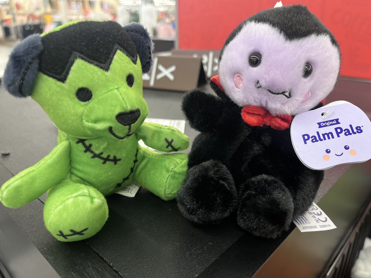 bloodhoundjake's tweet photo. frerard is everywhere for those with eyes to see https://t.co/eYUTn3zUFt