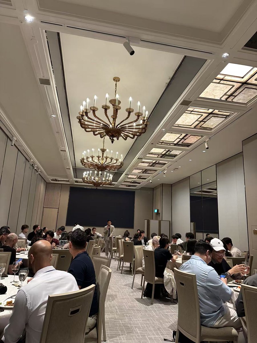 candowa_au's tweet photo. A full day in Singapore yesterday. 🇸🇬

Started with #OKXNOW, hearing how @okx sees the next phase of crypto, payments, investing and AI. Then a private session with global payments leader, followed by an APAC investor gathering to close the day.

Different rooms, different conversations — but a lot of overlap around where finance, technology and global markets are heading.

Good start to the week. 

#TOKEN2049 #Candowa