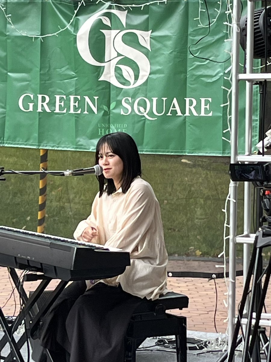 otousan98028963's tweet photo. #HOME13
#MUSICVILLAGEDAY
#芸術の森
#UNIONFIELD
次のアーティストは #こばしひな ちゃんです🎹
大自然にマッチする癒しボイスの持ち主♬
実は、ひなちゃんとこの後10/5にお会いしたとき🎸に、初めまして!とご挨拶しましたが、このHOME13が初めましてでした😅しかも、たった2日後に会って💦🙇♂️ https://t.co/YI4Tq8o8UJ