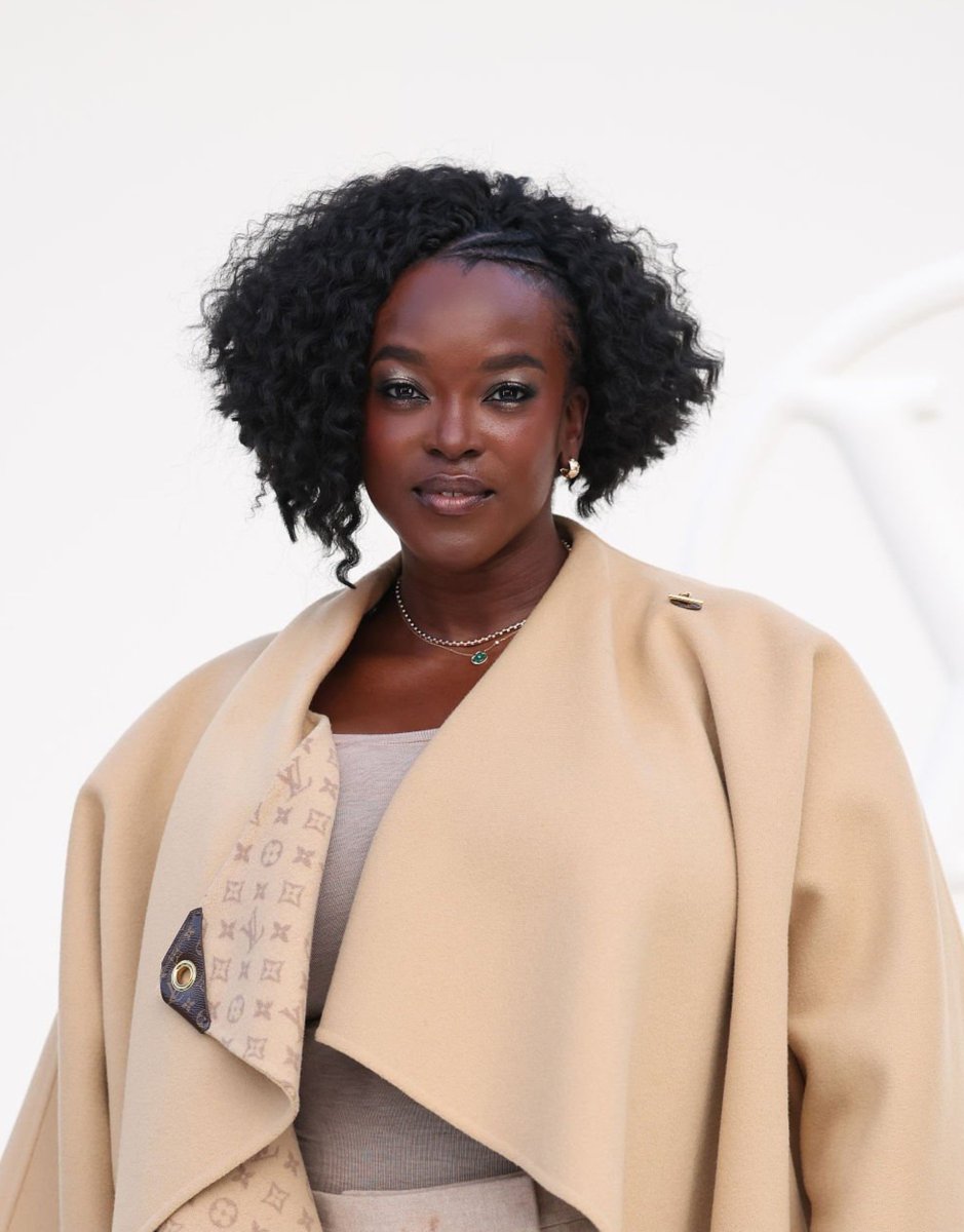 itgirlbackup's tweet photo. Wunmi Mosaku attending the Louis Vuitton ss27 show https://t.co/oYXQElLXY0