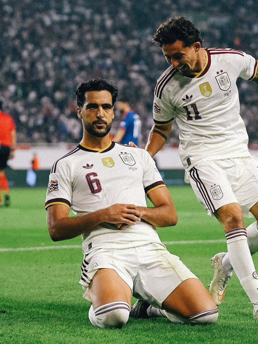 Arsenal's tweet photo. The comeback king 👑

Mikel Merino scores two in Spain’s turnaround against Croatia ✌️ https://t.co/FYWOBXL9Ca