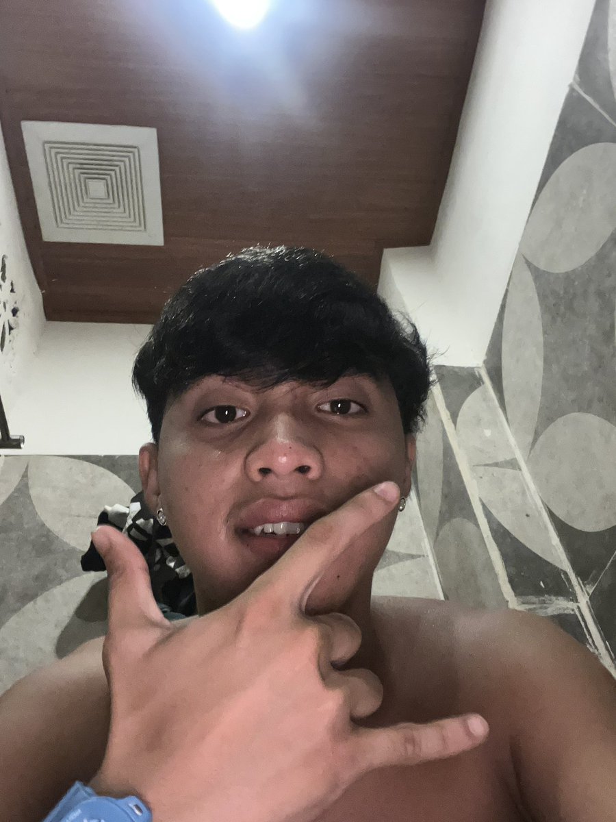 ryleBTR's tweet photo. Lets talk💦 https://t.co/YCAt1lf7Um