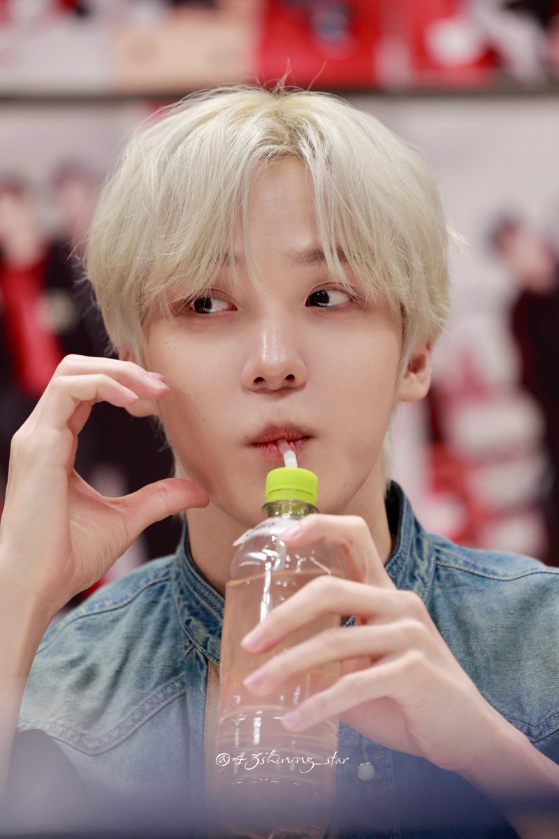 hourlyjyh's tweet photo. 𑣲 #ATEEZ #에이티즈 #YUNHO #윤호 ♡‧₊˚ https://t.co/jIsS0ckXw5