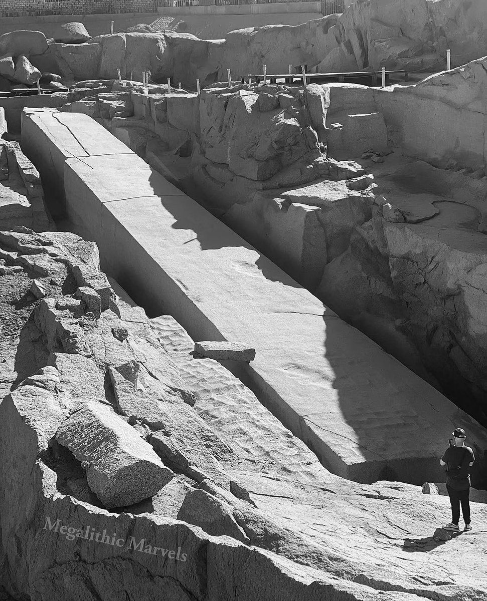 derek__olson's tweet photo. Me vs the Unfinished Obelisk https://t.co/rXsJODRA3h