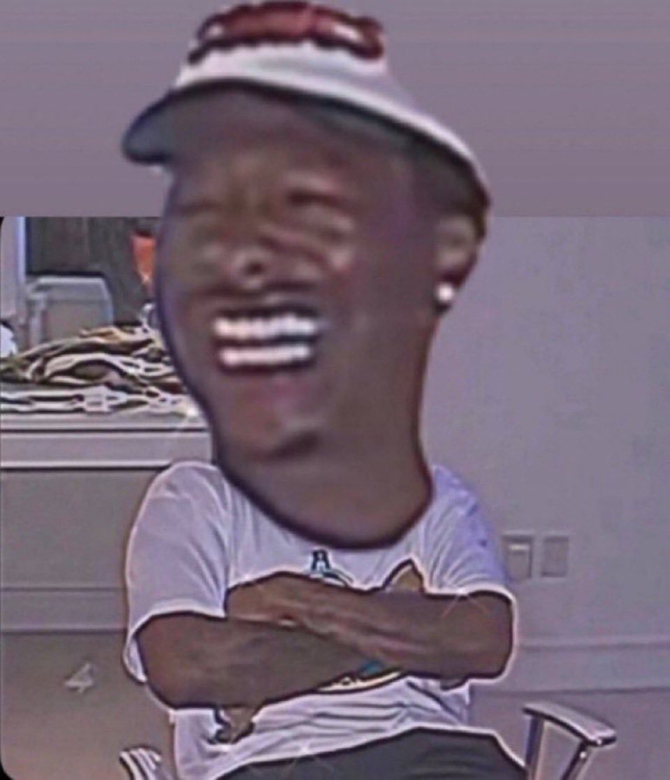 Sxne19iv2's tweet photo. Thought the Maradona Pele part was Twitter trolls https://t.co/0Q6qqp39Ba
