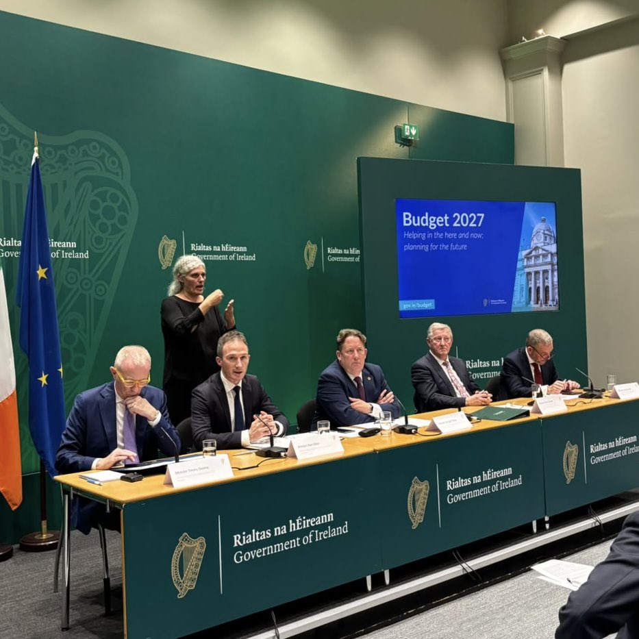 Alan_Dillon's tweet photo. A strong Budget 2027 for a cleaner, more sustainable Ireland. 🌱

As Minister with responsibility for the Circular Economy, I’m pleased to welcome over €155 million to grow the circular economy, tackle waste and protect our environment. https://t.co/o8ovA3zfIJ