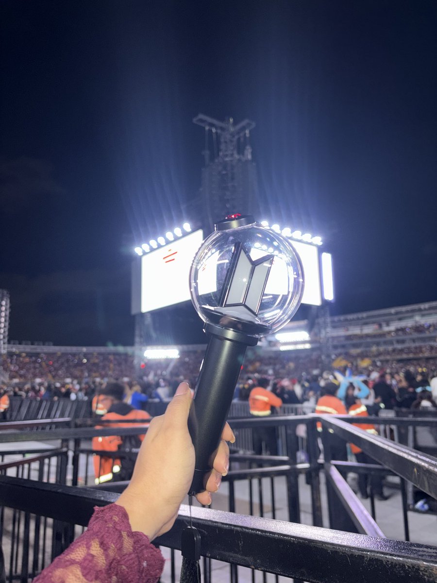 SPkelsey's tweet photo. some moments just keep going round and round in my mind 🎠 https://t.co/iENxhyDr8X
